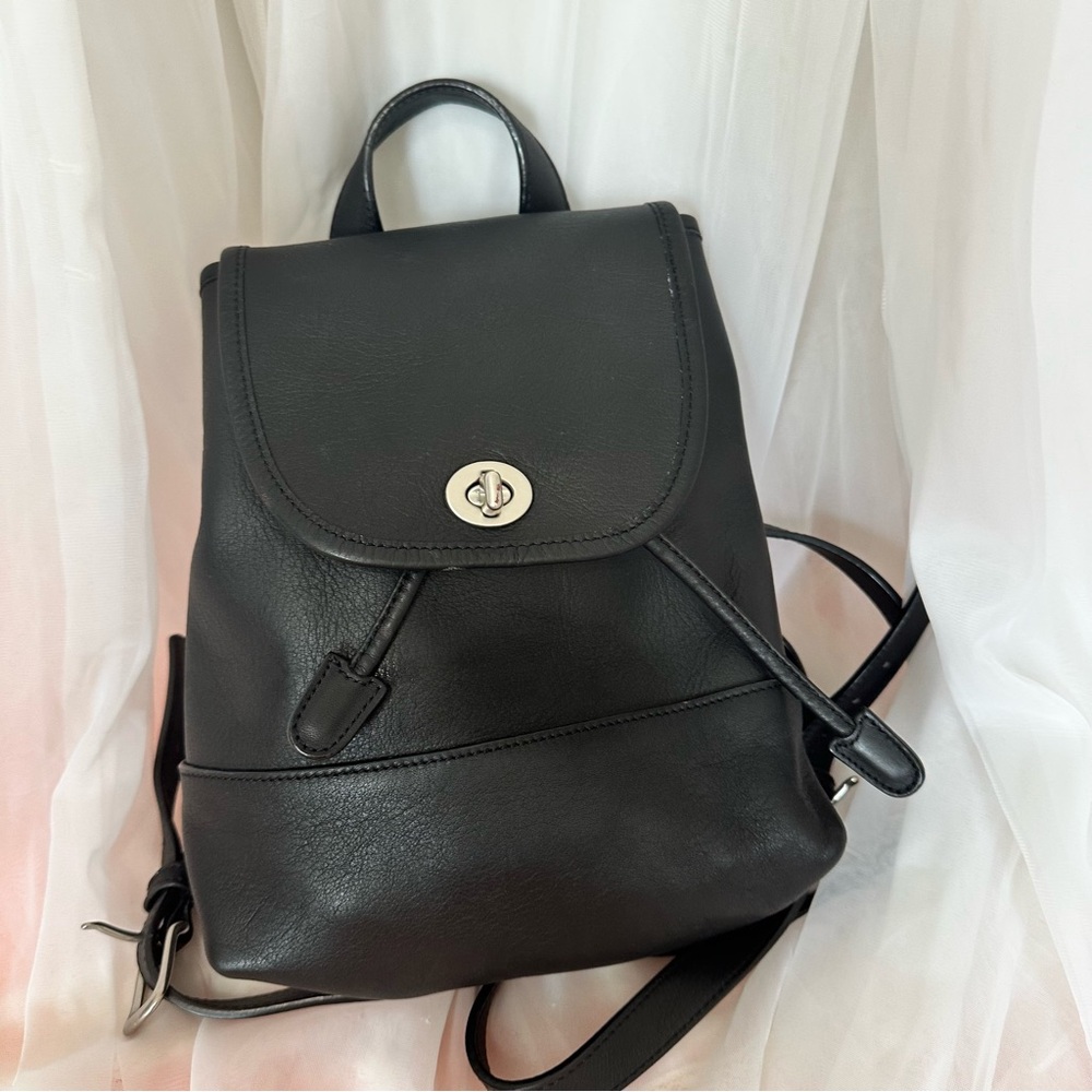 Vintage coach leather mini backpack 9960